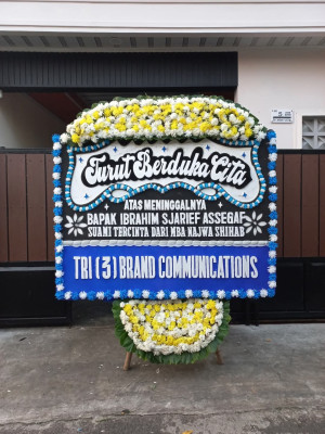 Papan Bunga Duka di Wanajaya